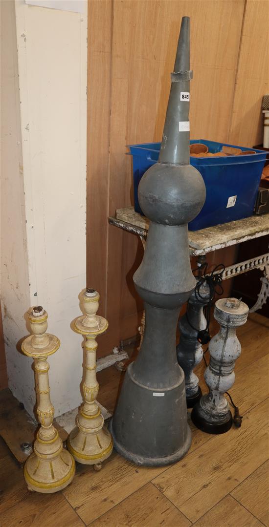 A galvanised finial and two lamps Finial 140cm